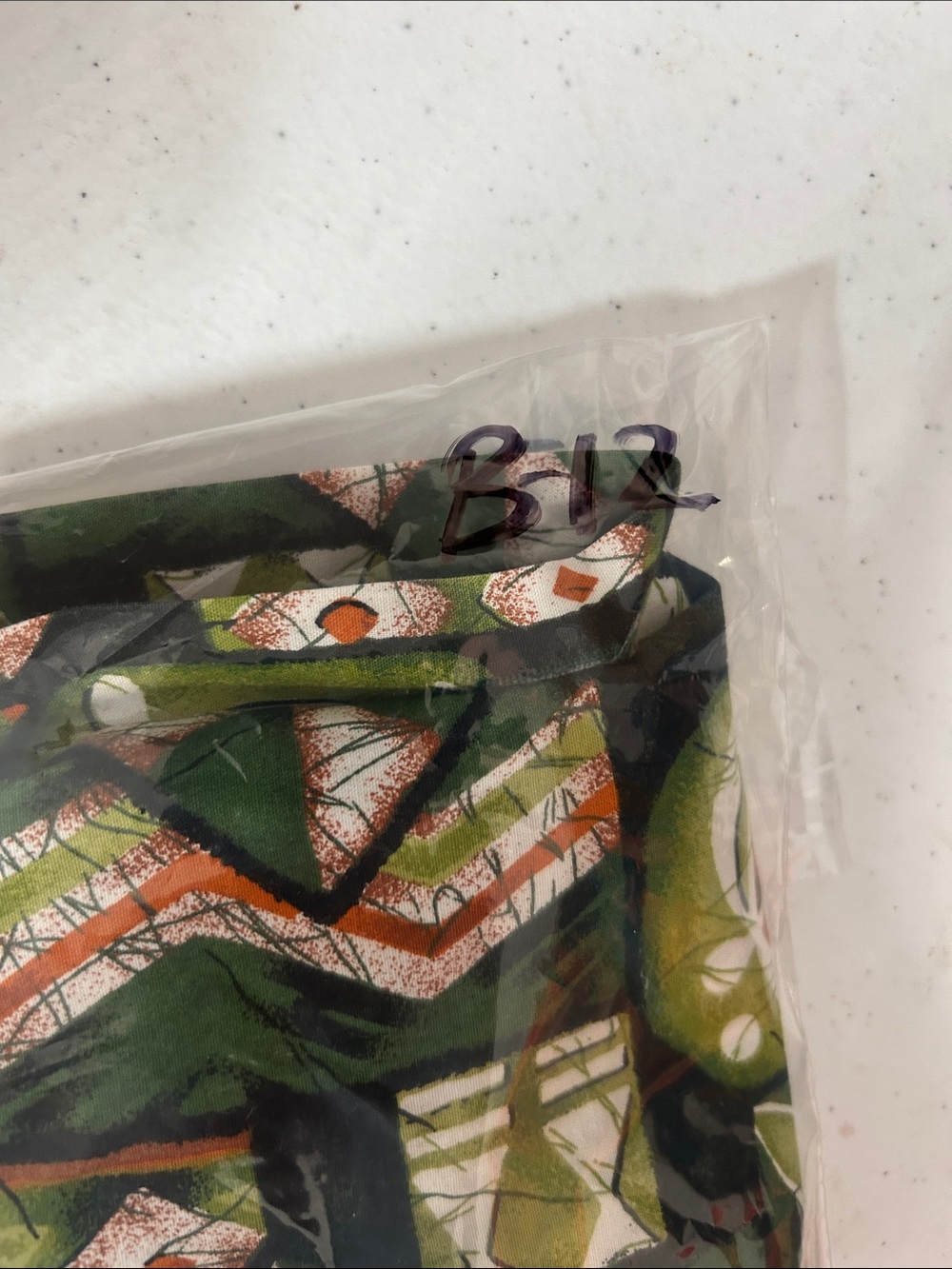 Hilo Hattie Men’s Vintage Olive Green & Black Geometric Hawaiian Shirt SZ XL - Picture 6 of 6